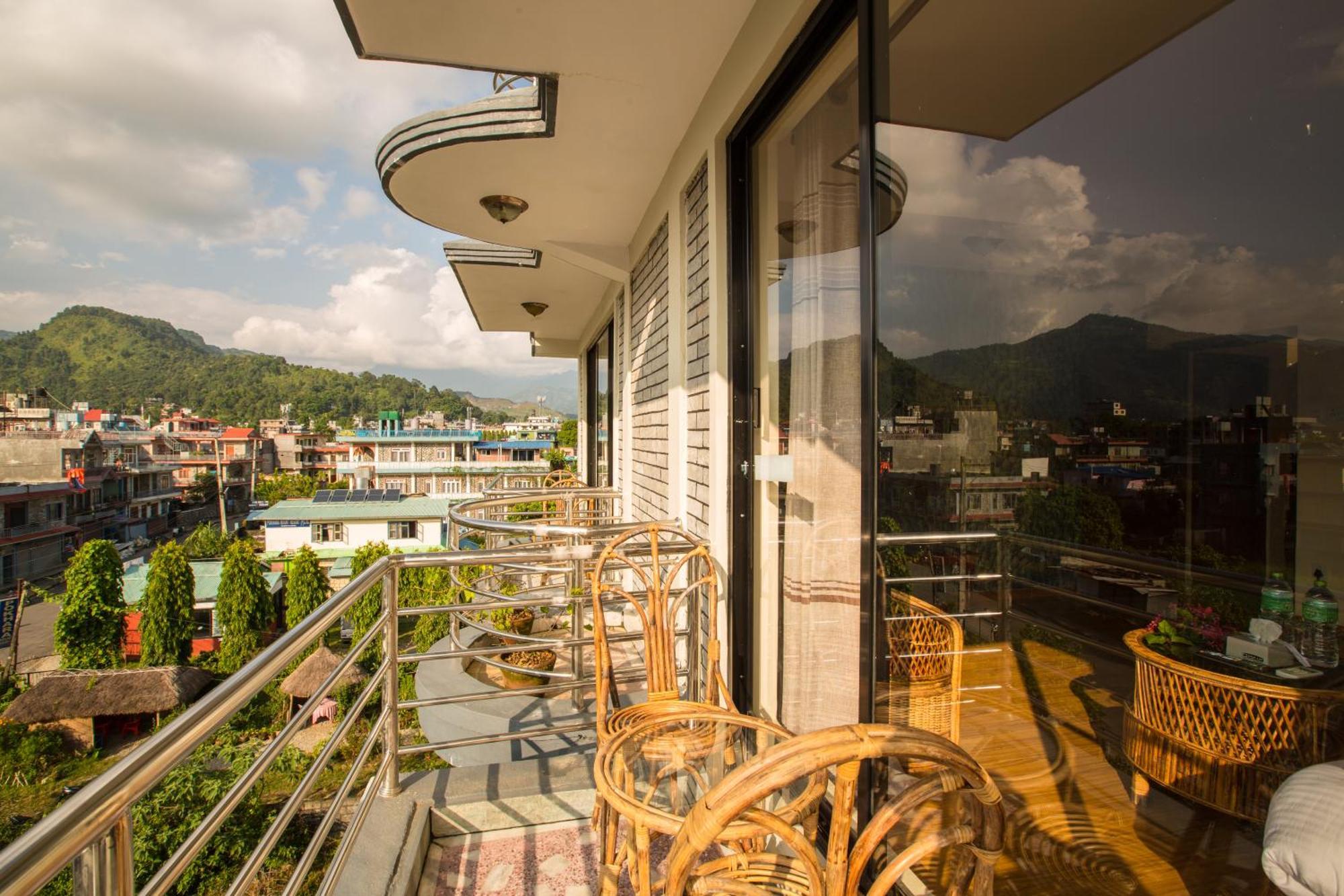 Hotel Pokhara View 3*