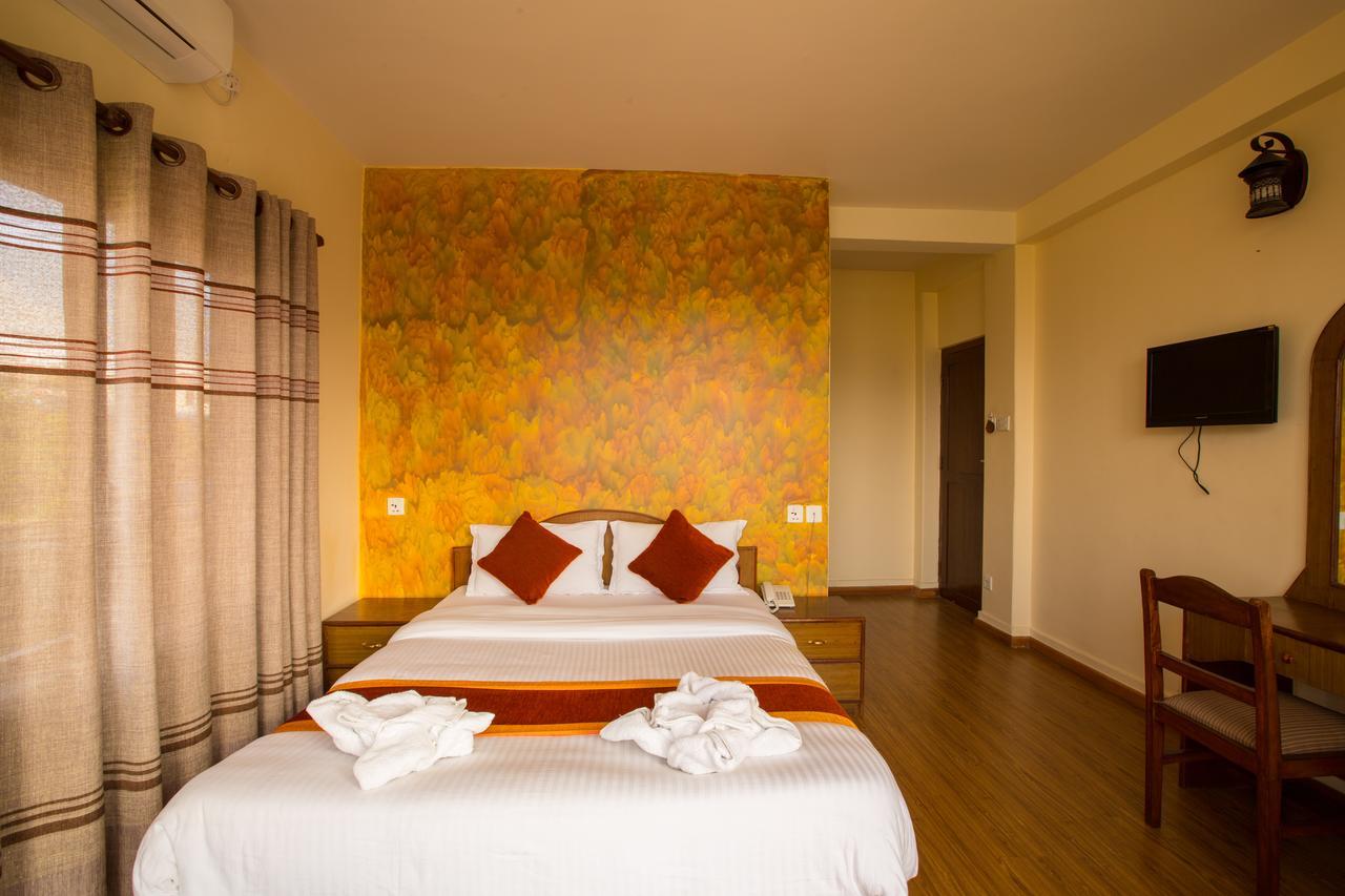 Hotel Pokhara View 3*